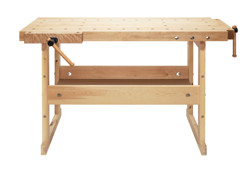 Weekend workbench simple design with woodworking vise
