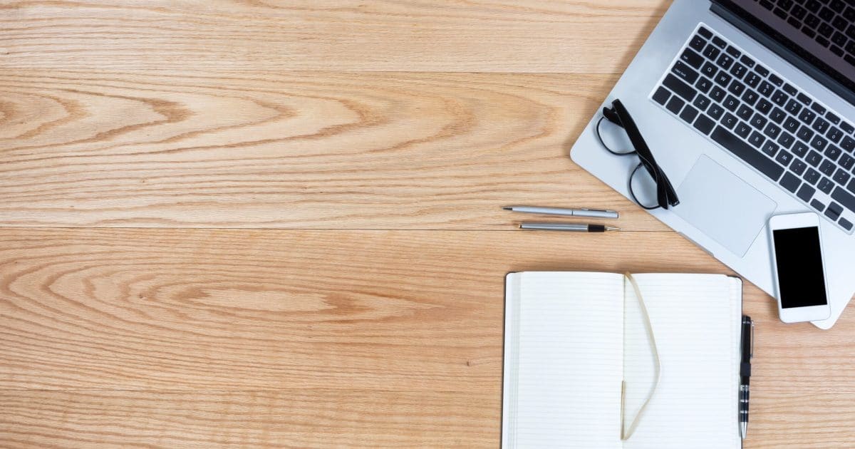 7 Best Woods For a Desktop and Tools to Build Them (2024)