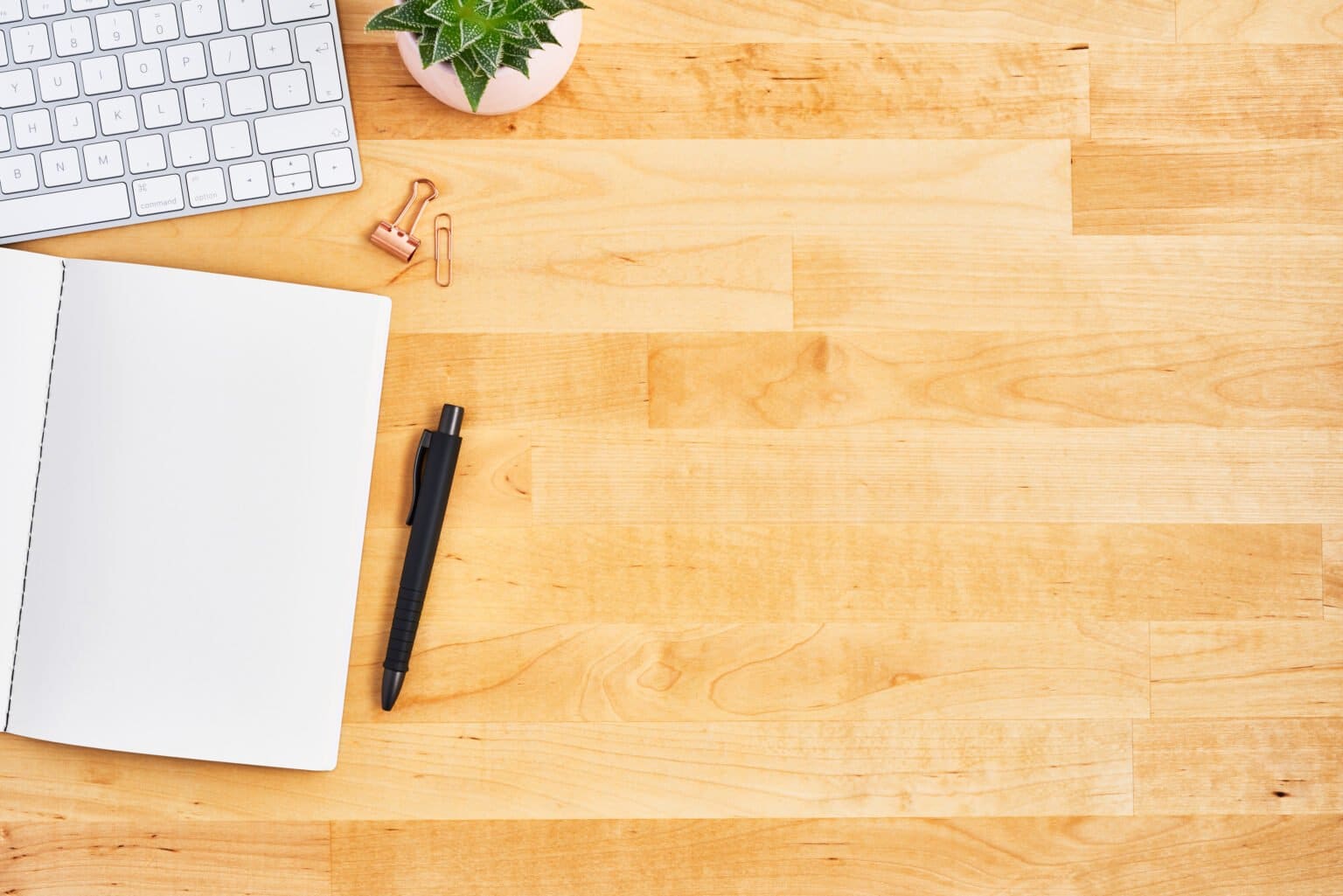 7 Best Woods For a Desktop and Tools to Build Them (2024)