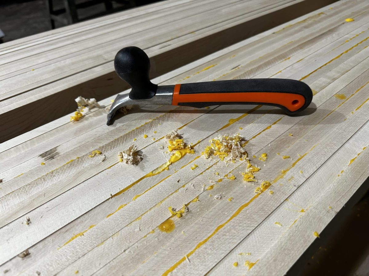 The Best Wood Glue Scrapers With Carbide Blades (2024)