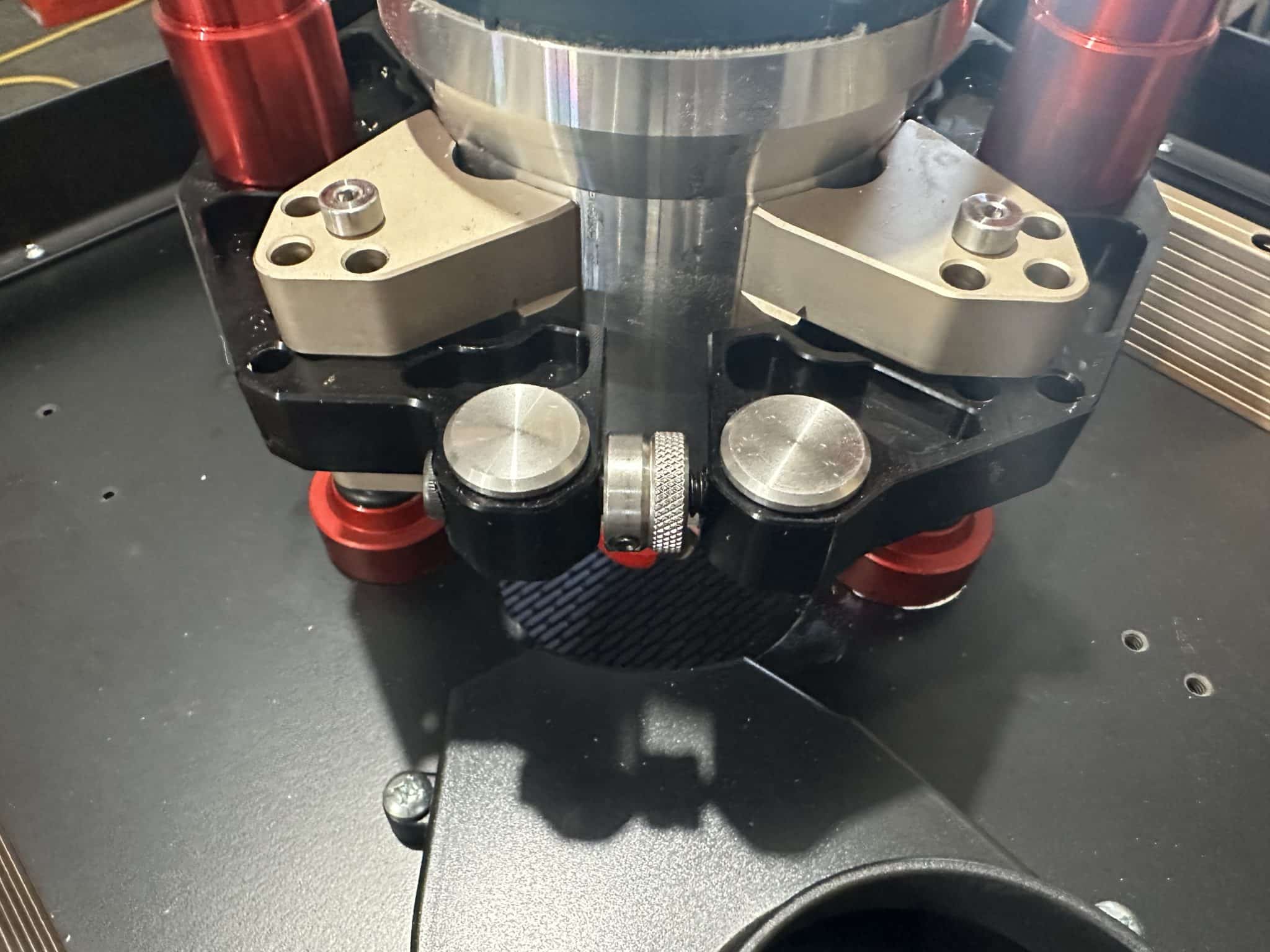 The Best Router Lifts For Your Router Table (2023 Guide)