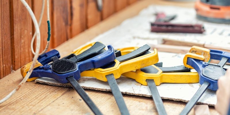 How To Choose The Best Cabinet Clamps The Home Woodworker